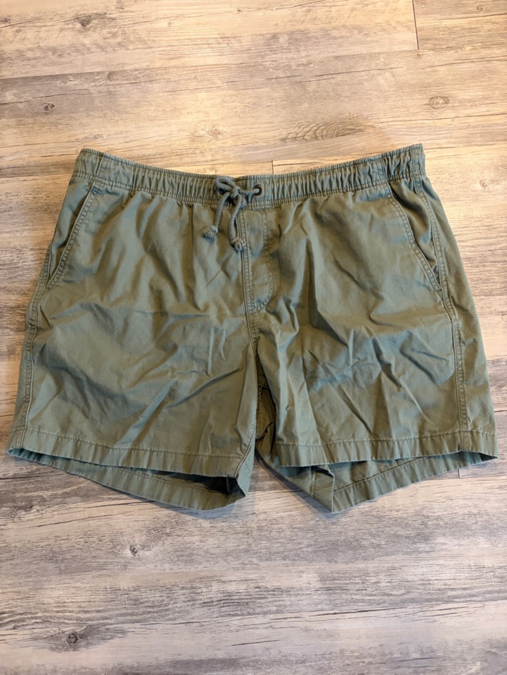 L.L. Bean Mens Dock shorts